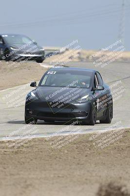 media/Oct-19-2025-Speed Ventures (Sun) [[a6e7fe67be]]/TC B/Session 2 (Outside Grapevine)/